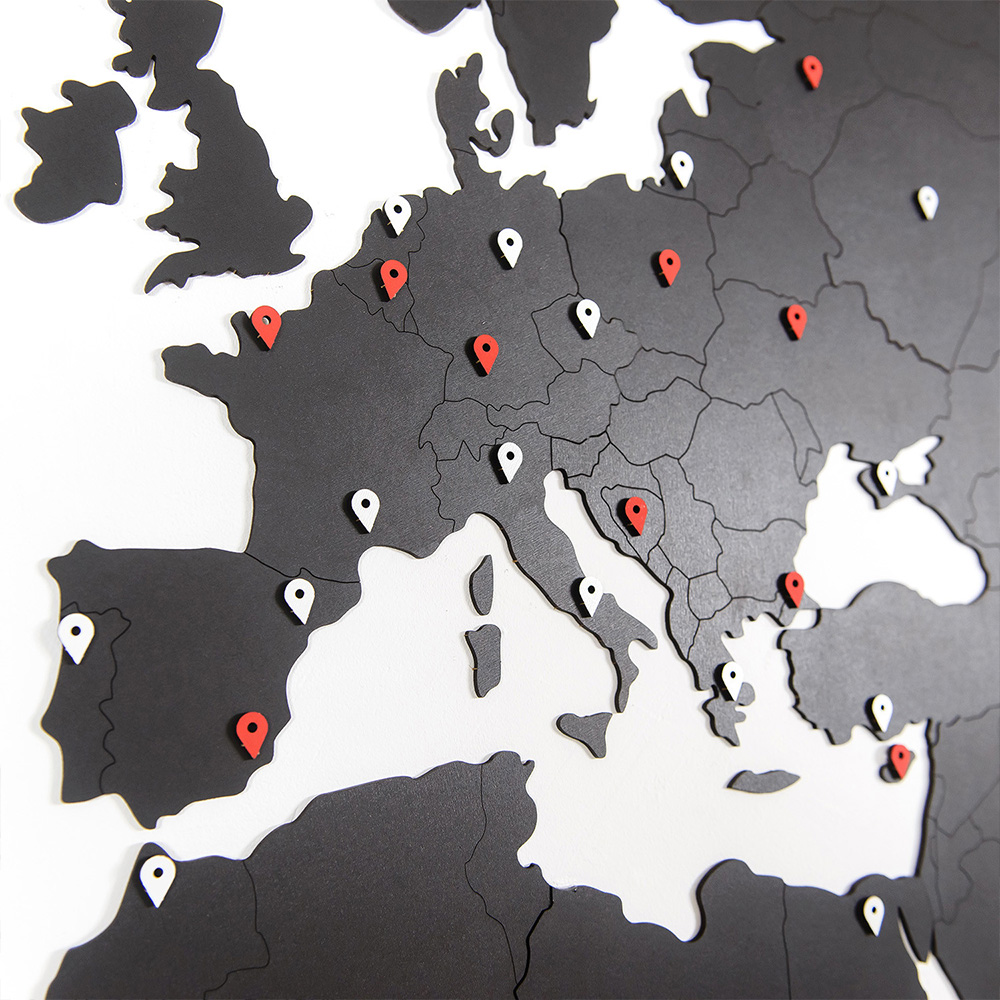 20 cartes du monde géantes à poser sur vos murs (ou votre plafond) - Mag  Decofinder